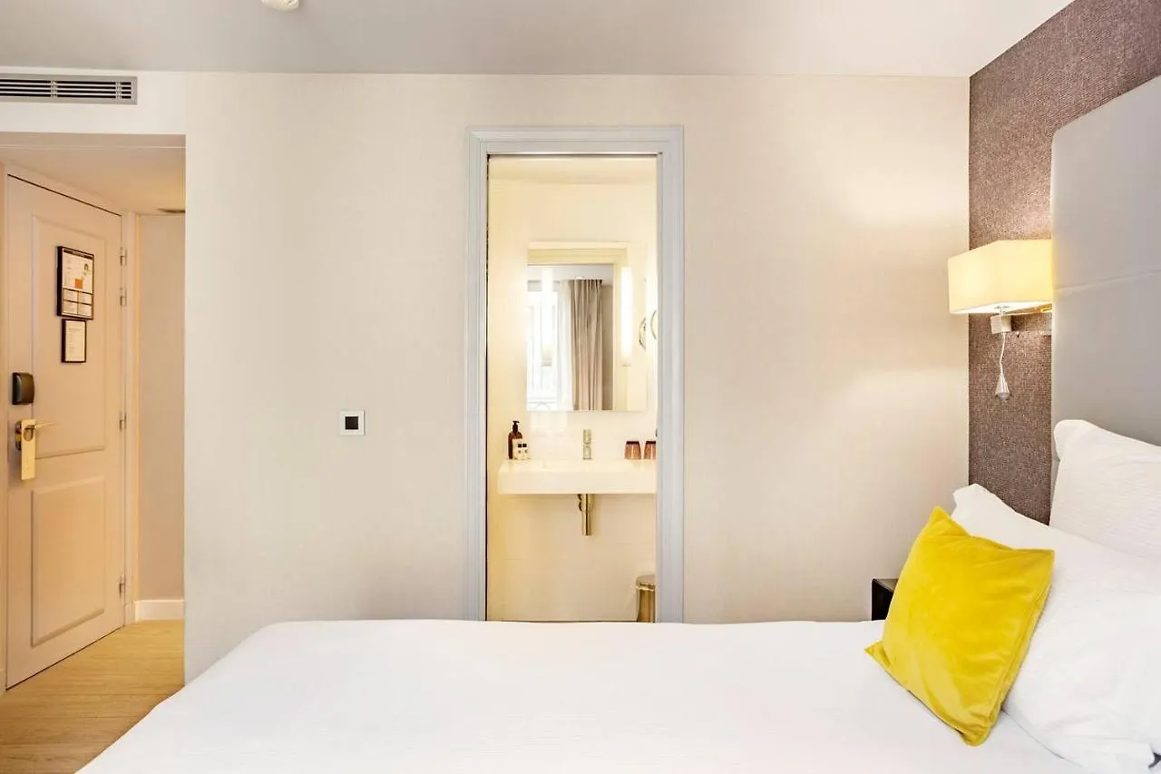 ****  Hotel Opera Marigny Paris France